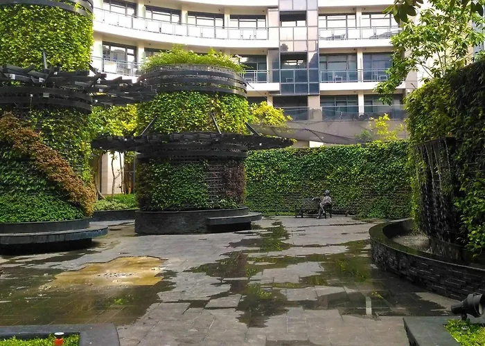 3 Bedroom At Gramercy Residences Makati With Balcony And View For 6 To 10 Guests Small Pet Friendly * Manila