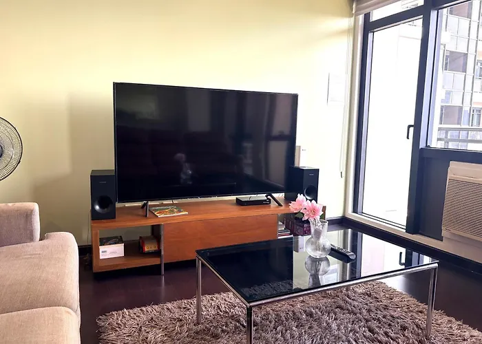 3 Bedroom At Gramercy Residences Makati With Balcony And View For 6 To 10 Guests Small Pet Friendly * Manila