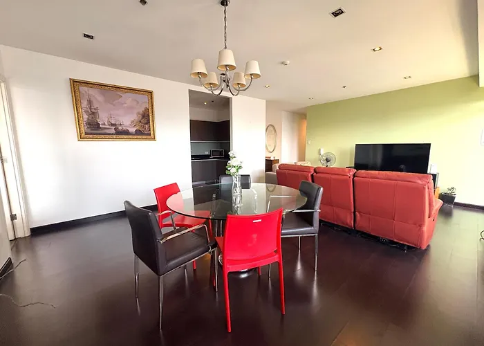 Apartment 3 Bedroom At Gramercy Residences Makati With Balcony And View For 6 To 10 Guests Small Pet Friendly Manila
