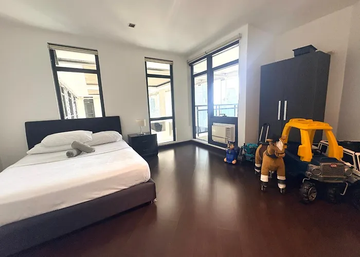 3 Bedroom At Gramercy Residences Makati With Balcony And View For 6 To 10 Guests Small Pet Friendly *