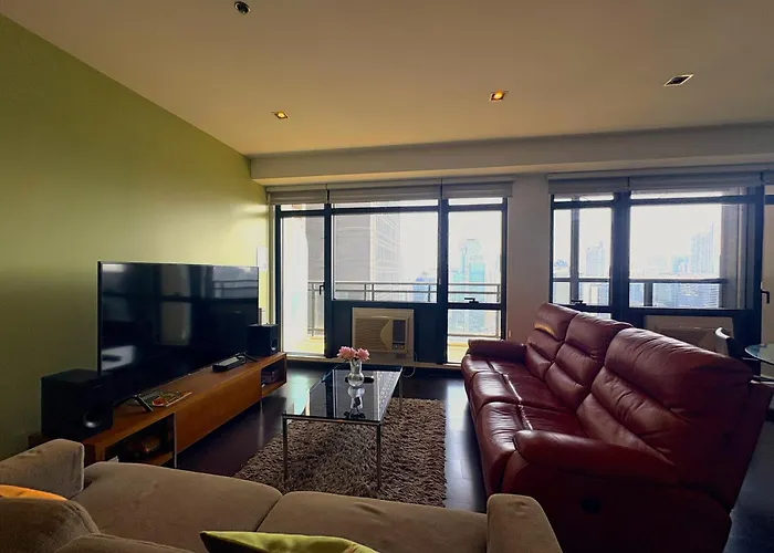 Apartment 3 Bedroom At Gramercy Residences Makati With Balcony And View For 6 To 10 Guests Small Pet Friendly